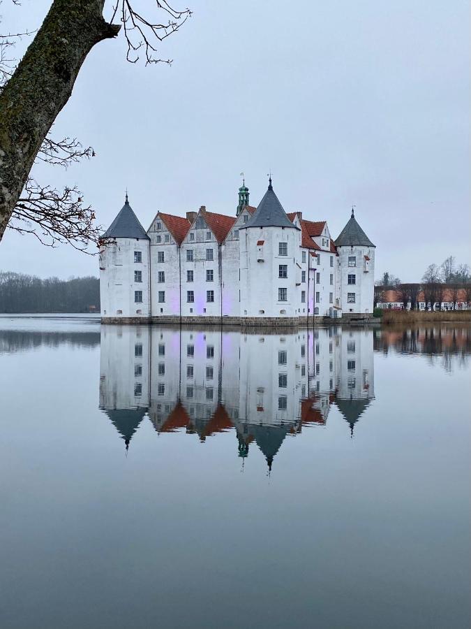 Zentrumsnahe Schoene Altbauwohnung Bis 4 Personen Flensburg Ngoại thất bức ảnh